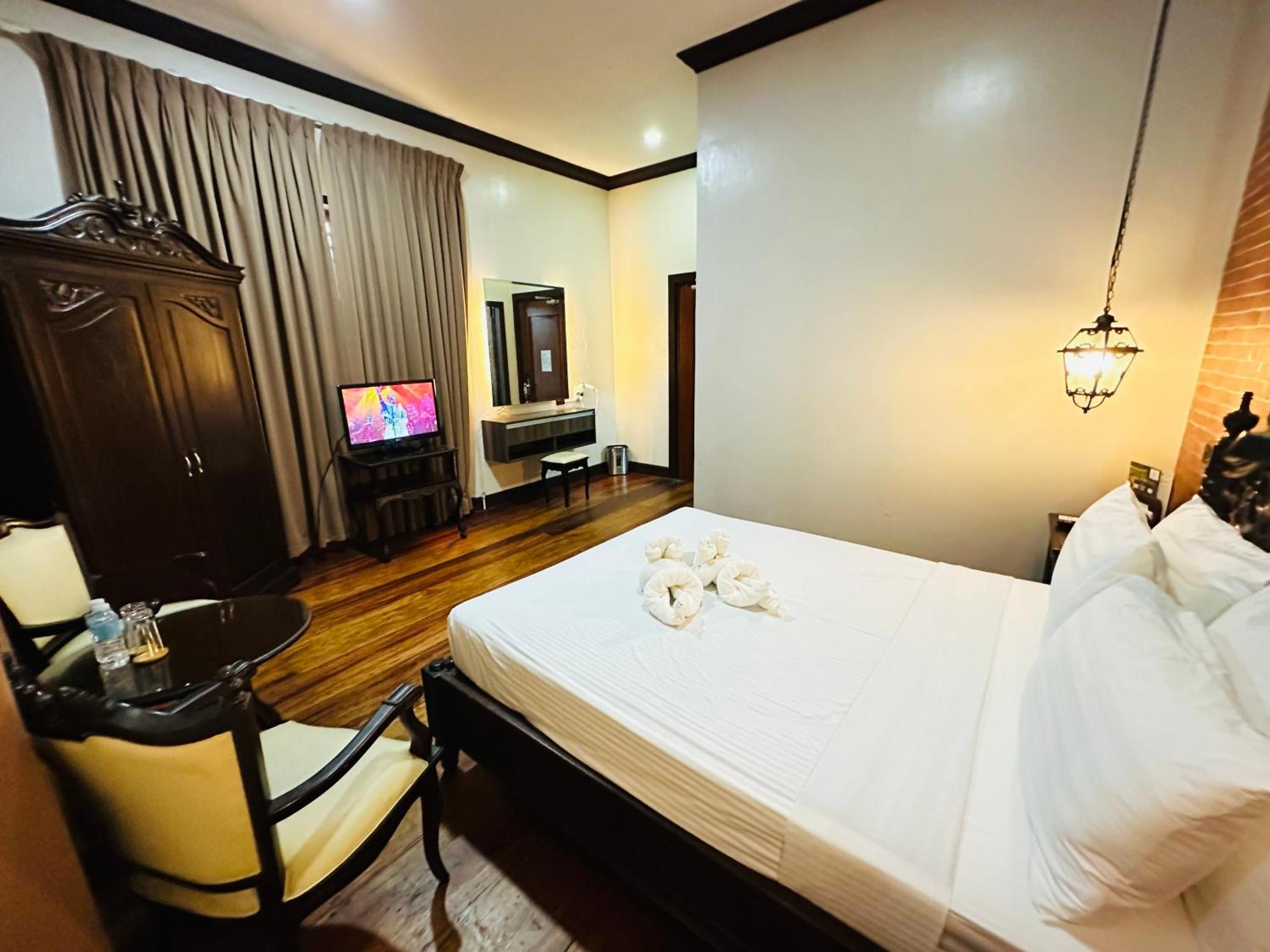 Vigan Plaza Hotel Ngoại thất bức ảnh