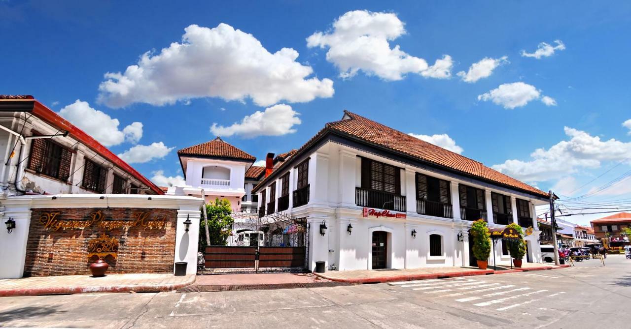 Vigan Plaza Hotel Ngoại thất bức ảnh