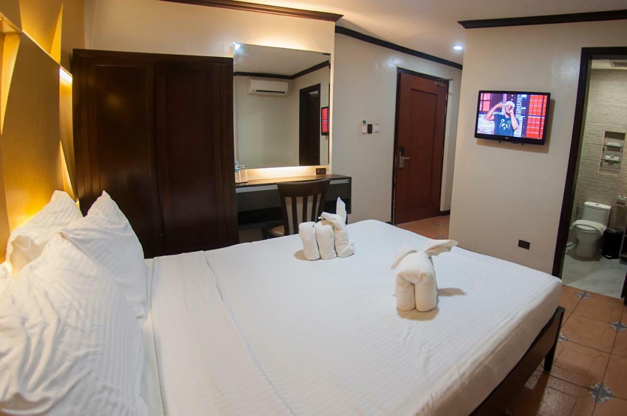 Vigan Plaza Hotel Ngoại thất bức ảnh