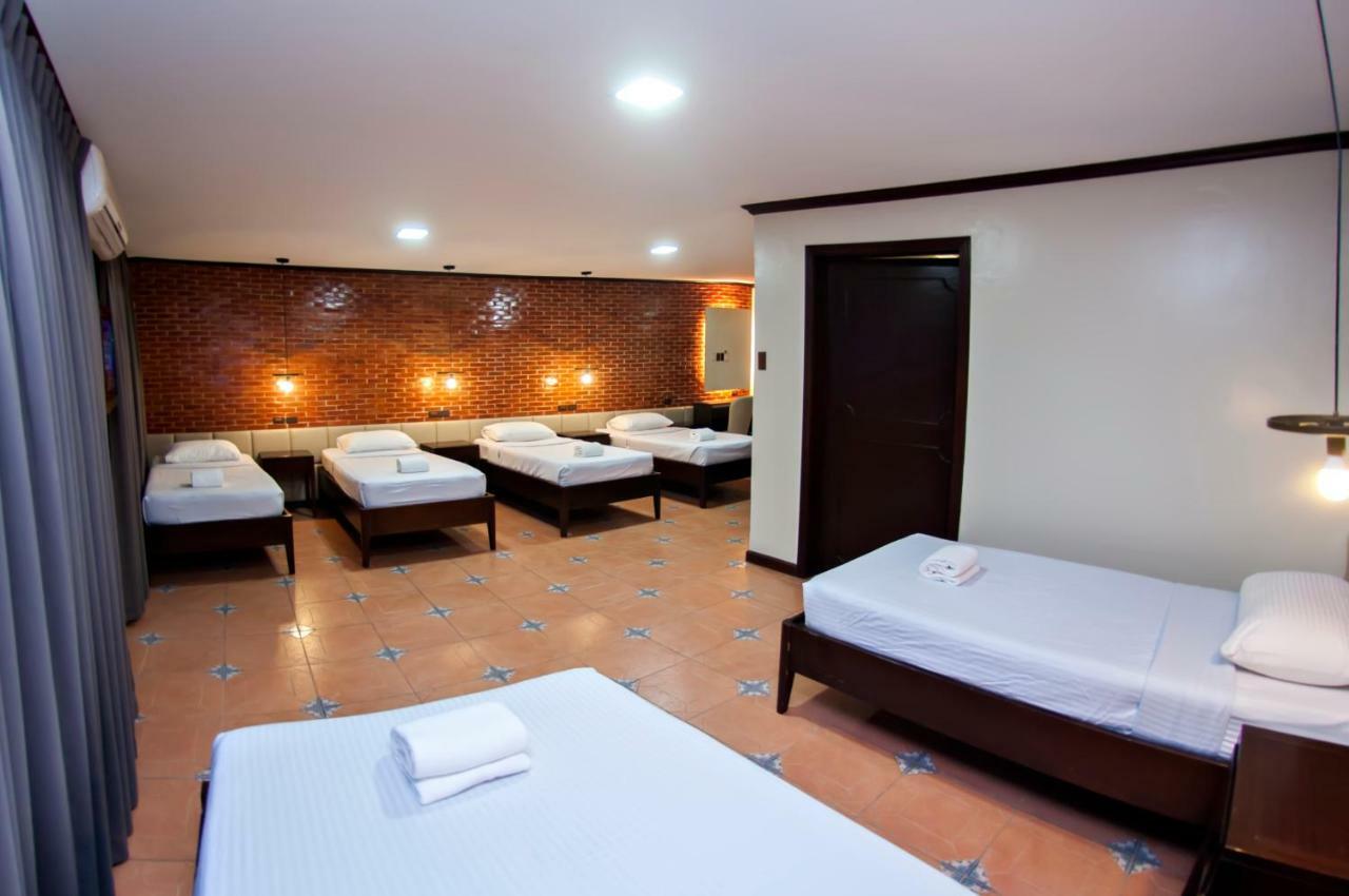 Vigan Plaza Hotel Ngoại thất bức ảnh