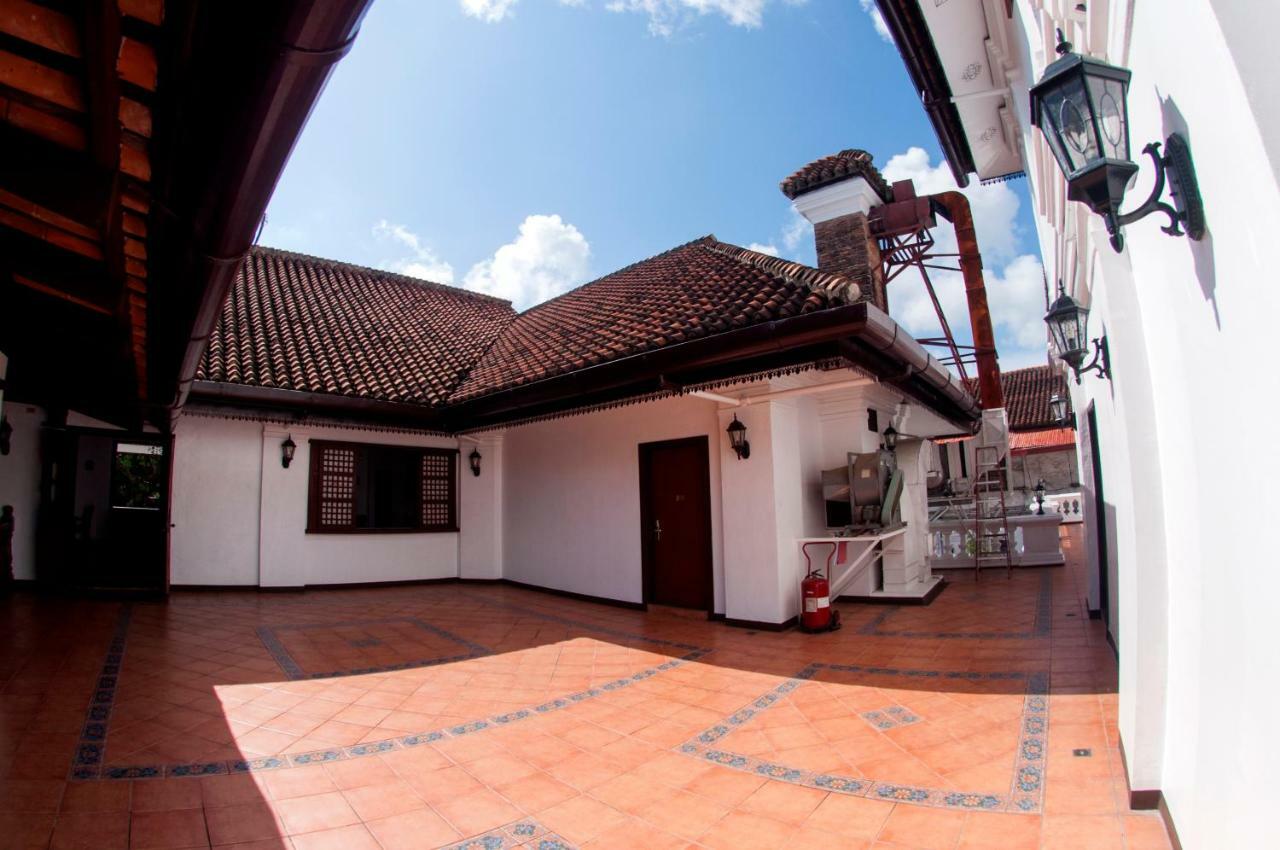 Vigan Plaza Hotel Ngoại thất bức ảnh
